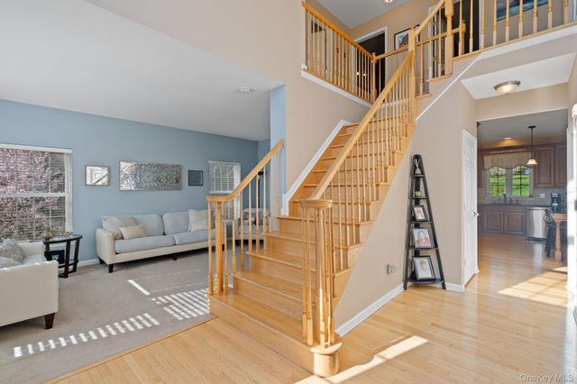 3403 Red Coat Drive, New Windsor, NY 12553