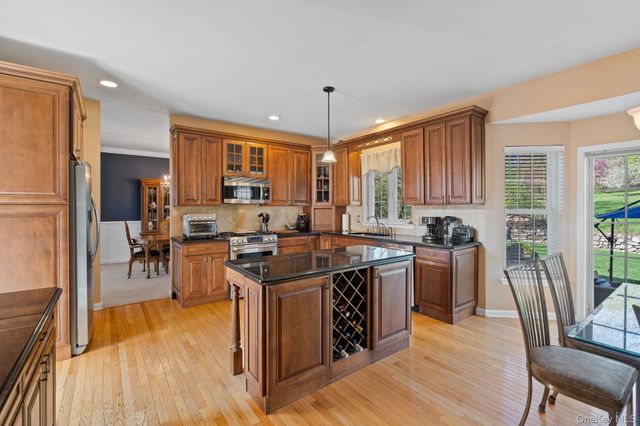 3403 Red Coat Drive, New Windsor, NY 12553
