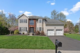 3403 Red Coat Drive, New Windsor, NY 12553