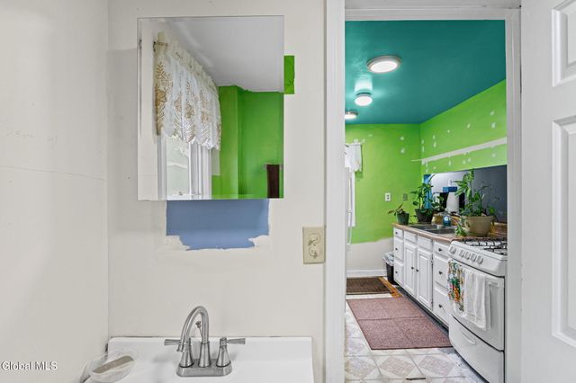 28 Lake Avenue, Nassau, NY 12123