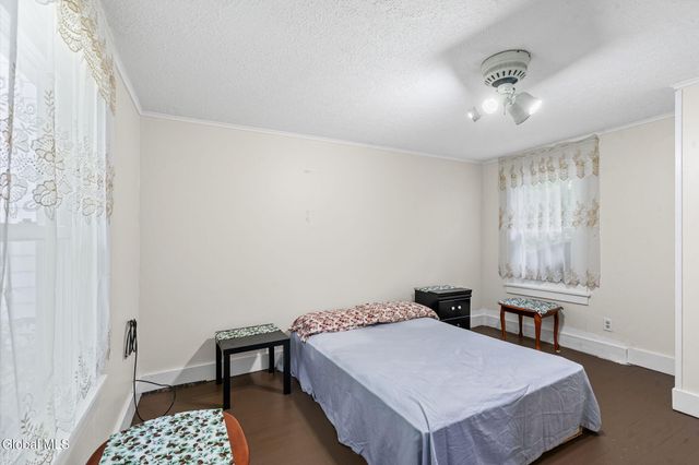 28 Lake Avenue, Nassau, NY 12123