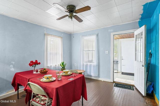28 Lake Avenue, Nassau, NY 12123