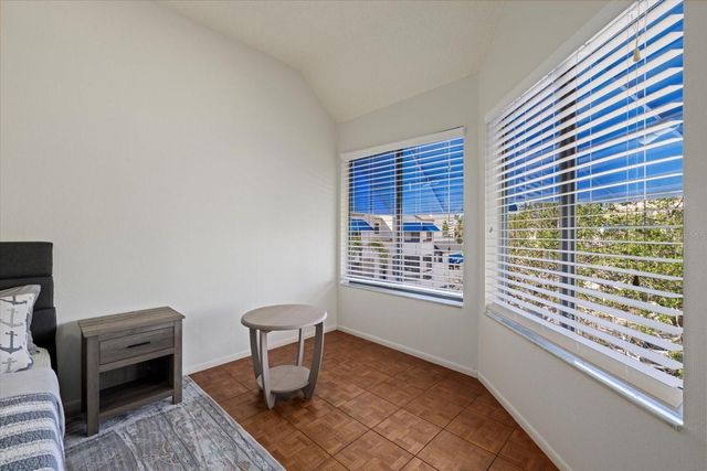 1928 HARBOURSIDE DRIVE 1402, Longboat Key, FL 34228