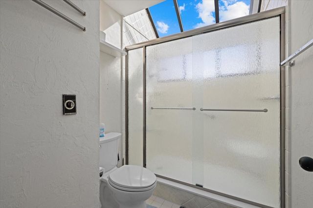 1928 HARBOURSIDE DRIVE 1402, Longboat Key, FL 34228
