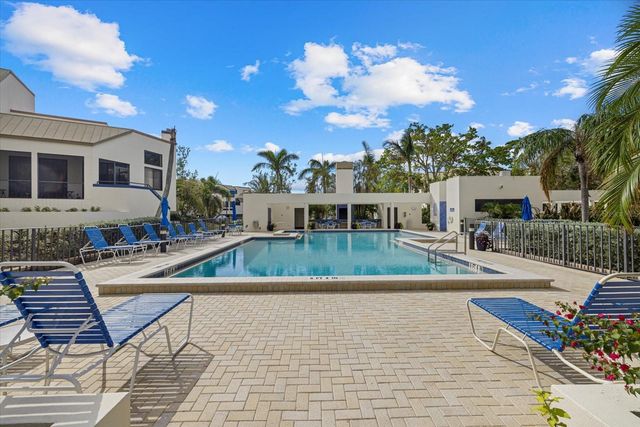 1928 HARBOURSIDE DRIVE 1402, Longboat Key, FL 34228