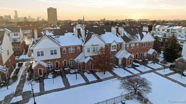 1665 Campau Farms Circle, Detroit, MI 48207