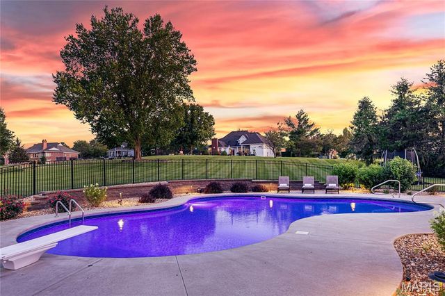 32 Rathfarnum Lane, Weldon Spring, MO 63304