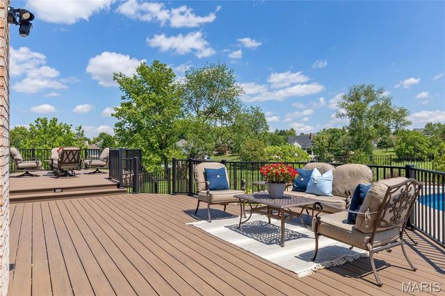 32 Rathfarnum Lane, Weldon Spring, MO 63304