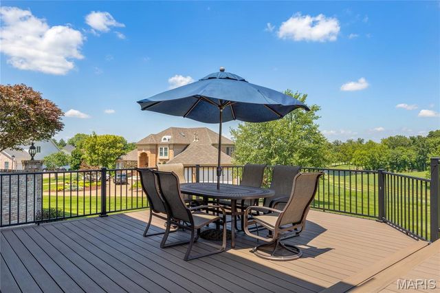32 Rathfarnum Lane, Weldon Spring, MO 63304