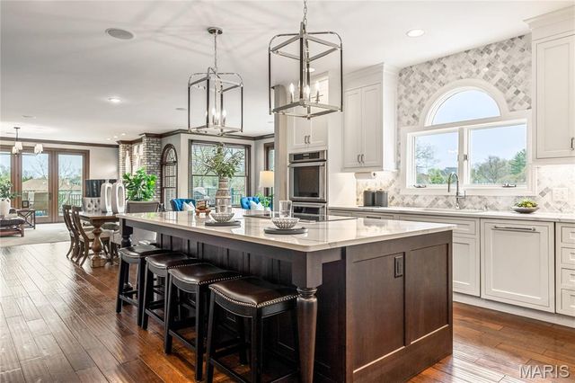 32 Rathfarnum Lane, Weldon Spring, MO 63304