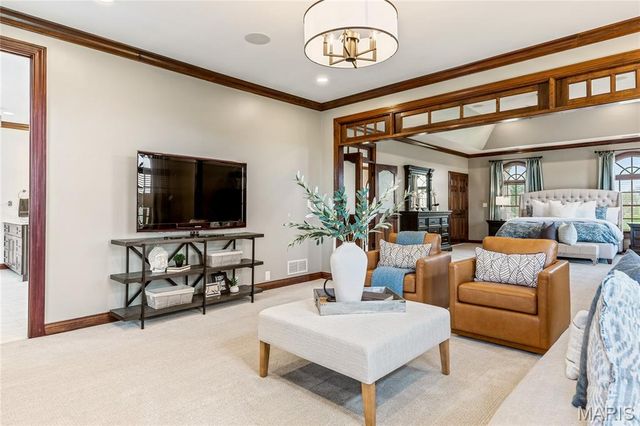 32 Rathfarnum Lane, Weldon Spring, MO 63304
