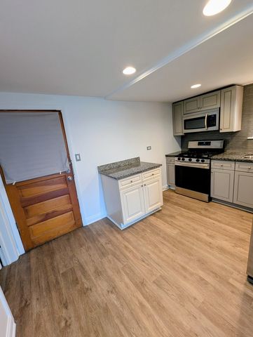 1616 N 17th Avenue G, Melrose Park, IL 60160