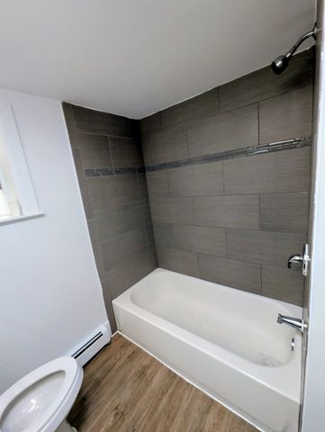 1616 N 17th Avenue G, Melrose Park, IL 60160