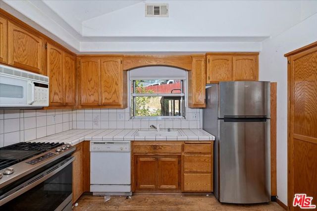 267 Davos Court, Crestline, CA 92325