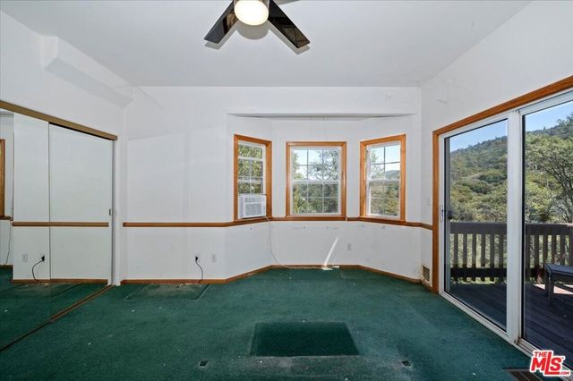 267 Davos Court, Crestline, CA 92325