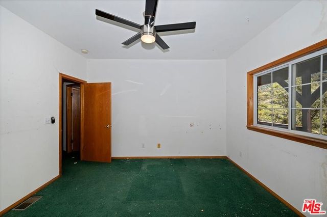 267 Davos Court, Crestline, CA 92325
