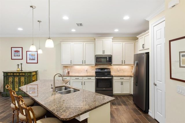 108 MARAVIYA BOULEVARD, Nokomis, FL 34275