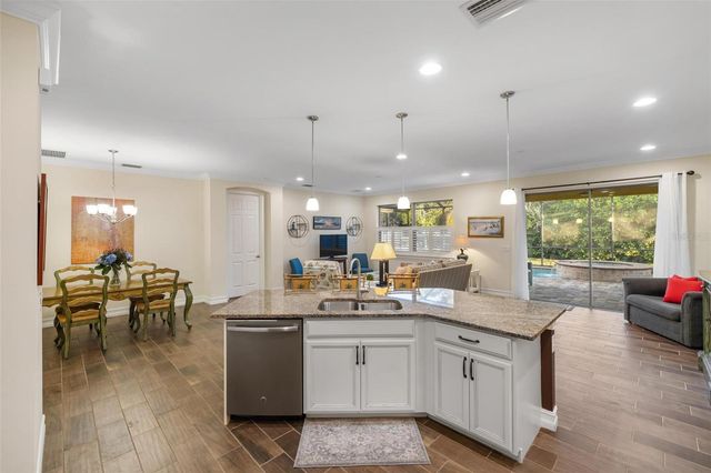 108 MARAVIYA BOULEVARD, Nokomis, FL 34275