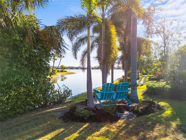 108 MARAVIYA BOULEVARD, Nokomis, FL 34275