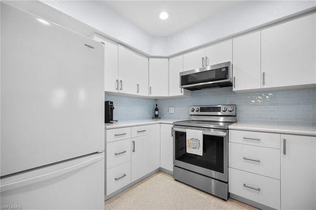 524 S Neponsit DR, Venice, FL 34293