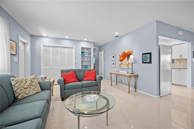 524 S Neponsit DR, Venice, FL 34293