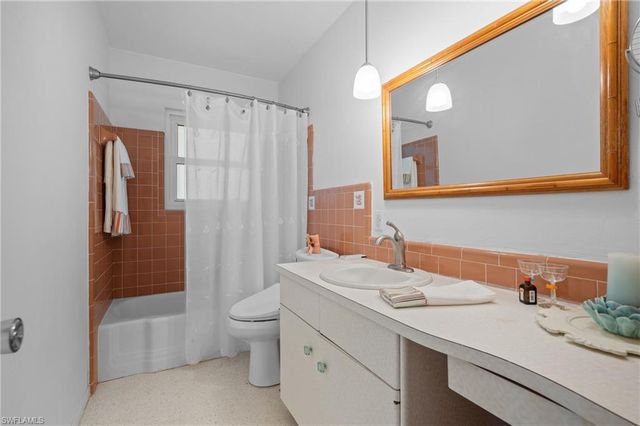 524 S Neponsit DR, Venice, FL 34293