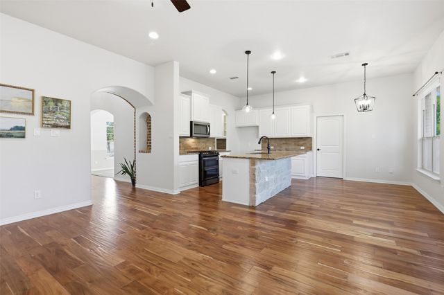 2710 Navajo Road, Corinth, TX 76210