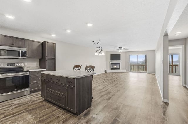 197 Port Drive 3, Kimberling City, MO 65686