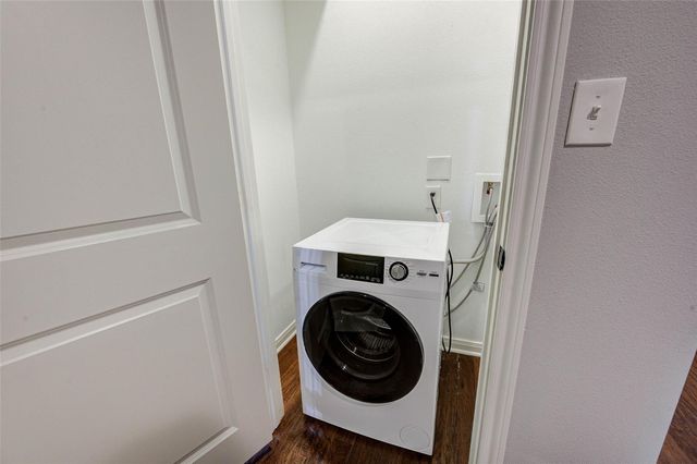 921 Kern Street, Houston, TX 77009