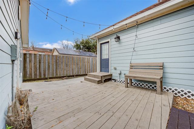 921 Kern Street, Houston, TX 77009