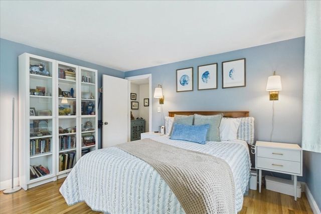 110 Hooper Rd 110, Dedham, MA 02026