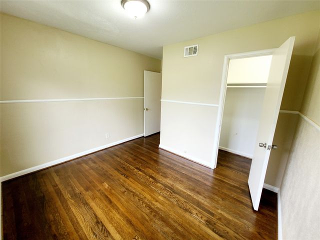 9867 Carnegie Place, Dallas, TX 75228
