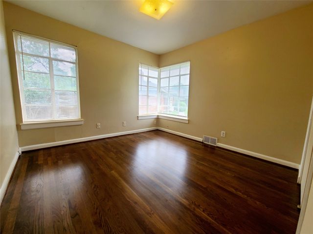 9867 Carnegie Place, Dallas, TX 75228
