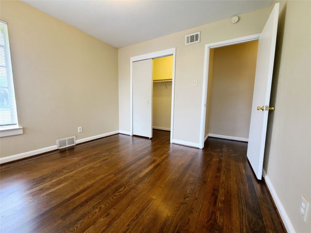 9867 Carnegie Place, Dallas, TX 75228