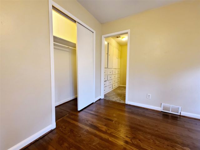 9867 Carnegie Place, Dallas, TX 75228