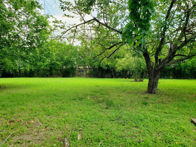 9867 Carnegie Place, Dallas, TX 75228