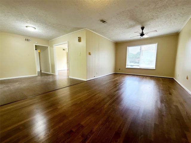 9867 Carnegie Place, Dallas, TX 75228