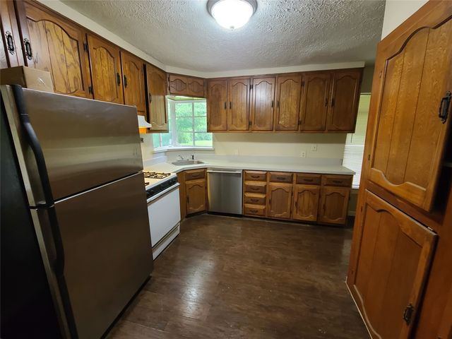 9867 Carnegie Place, Dallas, TX 75228