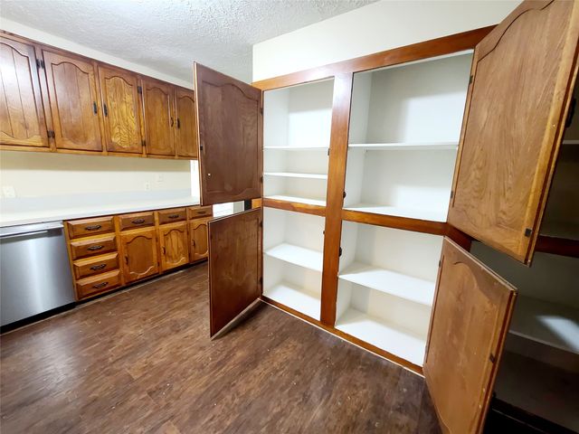 9867 Carnegie Place, Dallas, TX 75228