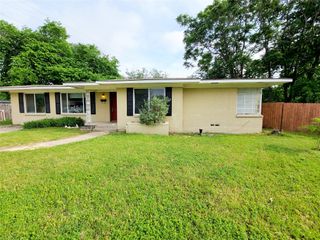 9867 Carnegie Place, Dallas, TX 75228