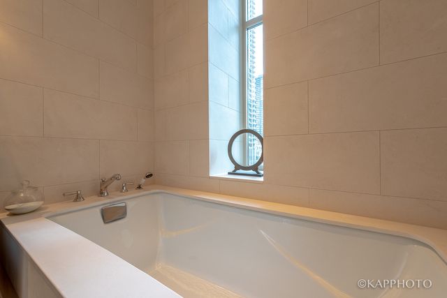 118 E Erie Street 15A, Chicago, IL 60611