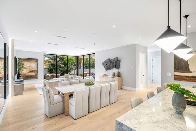 810 Andrews Avenue, Delray Beach, FL 33483