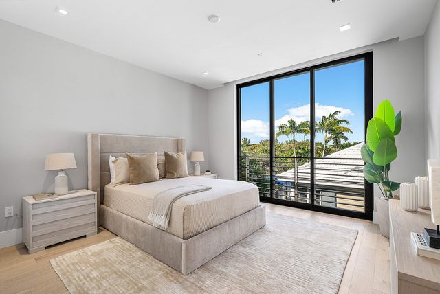 810 Andrews Avenue, Delray Beach, FL 33483