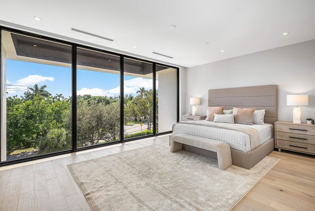 810 Andrews Avenue, Delray Beach, FL 33483