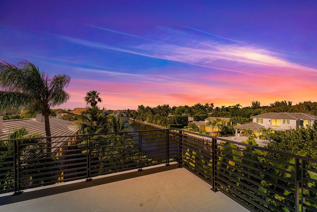 810 Andrews Avenue, Delray Beach, FL 33483