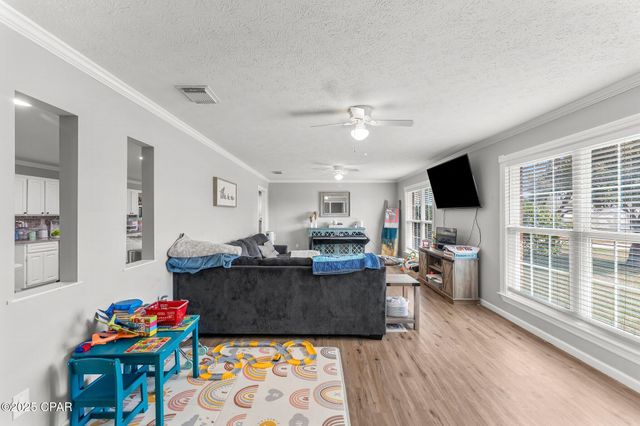 1018 S Kimbrel Avenue, Panama City, FL 32404