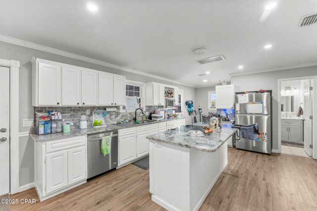 1018 S Kimbrel Avenue, Panama City, FL 32404