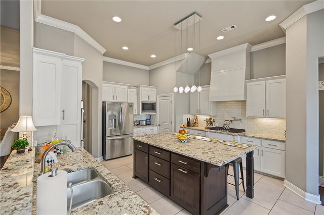 1474 Asbury Lane, Tontitown, AR 72762