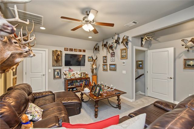 1474 Asbury Lane, Tontitown, AR 72762