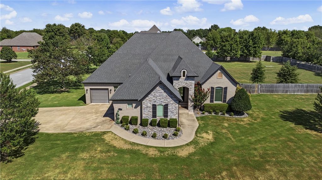 1474 Asbury Lane, Tontitown, AR 72762